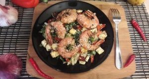 Салат с лангустинами и адыгейским сыром