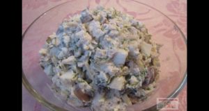 Салат с курицей грибами и сыром