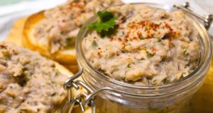 Паштет из фасоли с орехами
