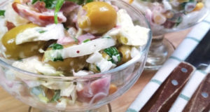 САЛАТ С КОПЧЕНОЙ КУРИЦЕЙ И АНАНАСОМ