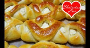 Сдобные булочки с творогом