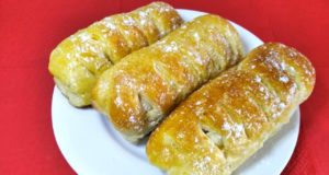 Булочки с вишней и пудингом