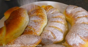 Сдобные рогалики с вареной сгущенкой и шоколадом