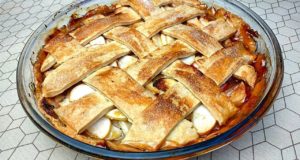 Классический яблочный пирог