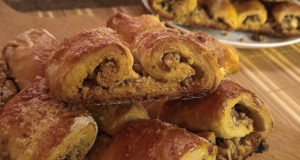 Слоеное печенье ушки с грецким орехом