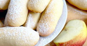 Трубочки на кефире с сахаром и корицей