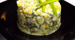 Салат с кальмарами и морской капустой Морячок