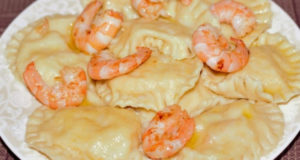 Равиоли с картофелем и креветками