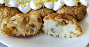Котлетки из манки с изюмом
