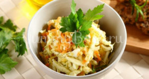 Салат из пекинской капусты с яблоком