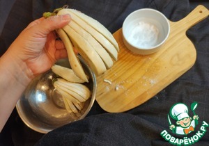 Фаршированные веера из баклажан